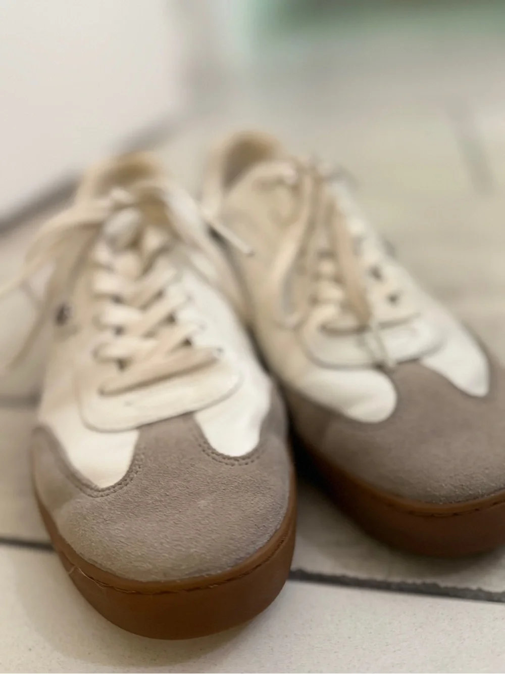 Michael Kors Leather & Suede Court Sneakers | Scotty | Gum Sole | Women’s Size 8